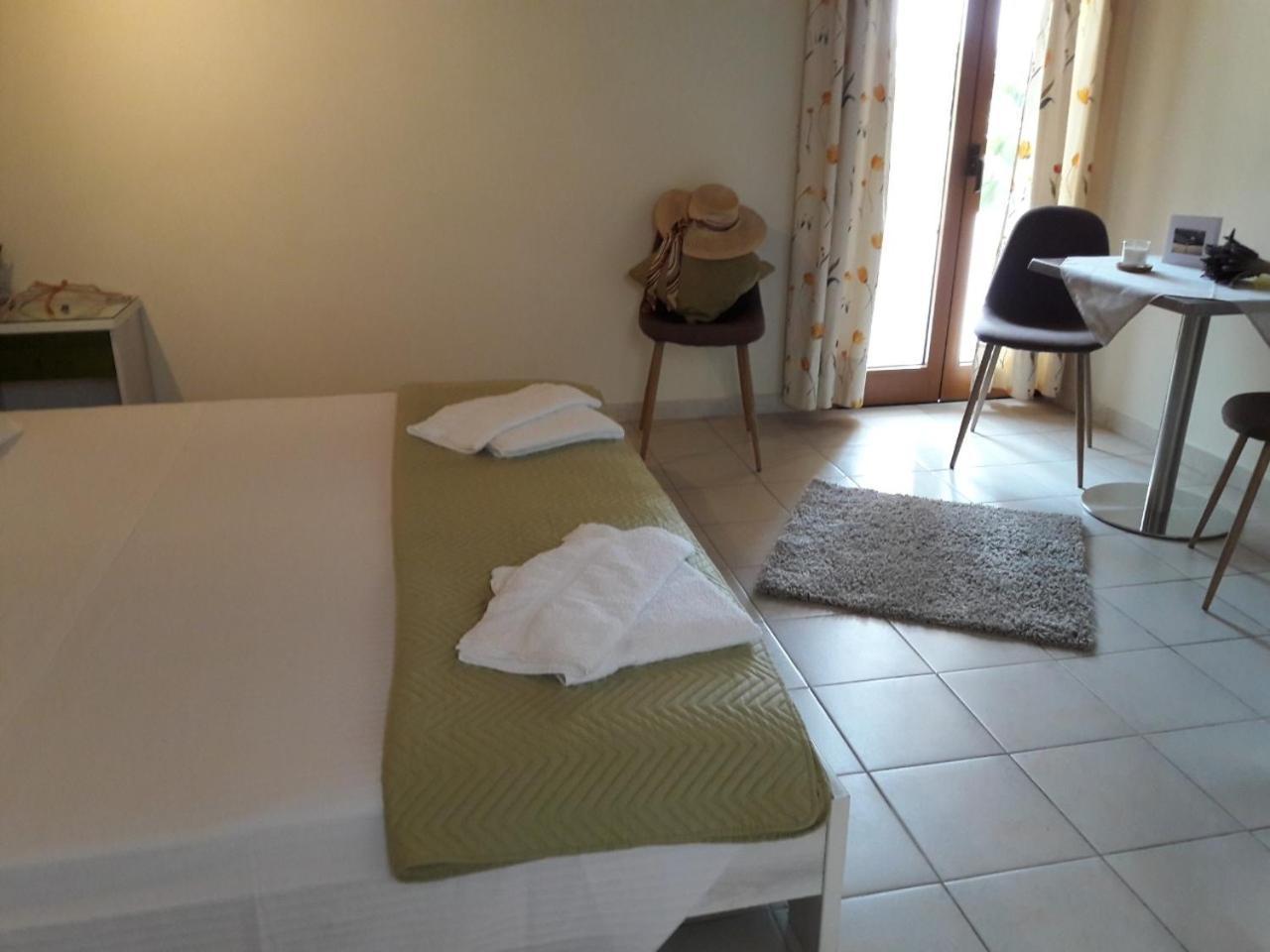 Epi Apartments Lourdata  Dış mekan fotoğraf