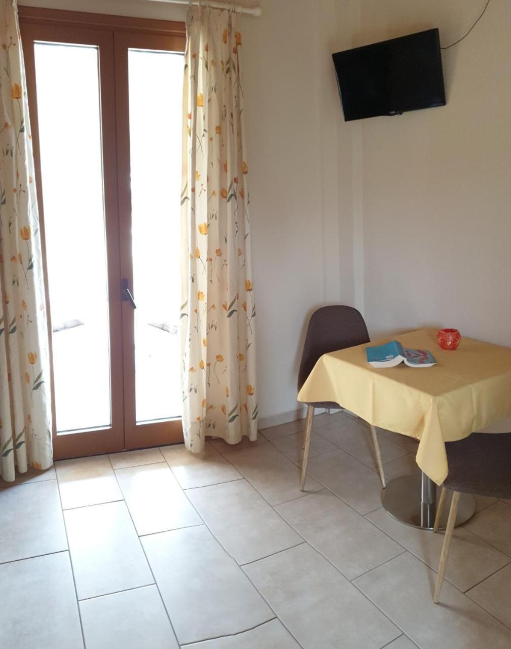 Epi Apartments Lourdata  Dış mekan fotoğraf